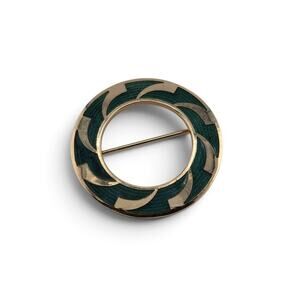 Vintage Dark Green Enamel Brooch Gold Tone Openwork Swirl Circle Pin